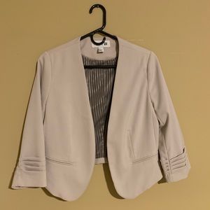 📚3/$15 if bundled Forever 21 jacket